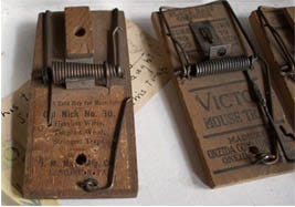 VIntage Victor Mousetraps